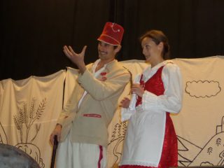 Divadelní představení "Hrátky s čertem" - divadelní ochotníci Kundratice