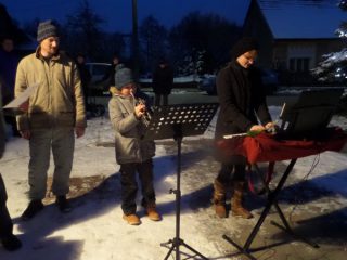 Kácení máje, rozsvěcení stromečku 2017